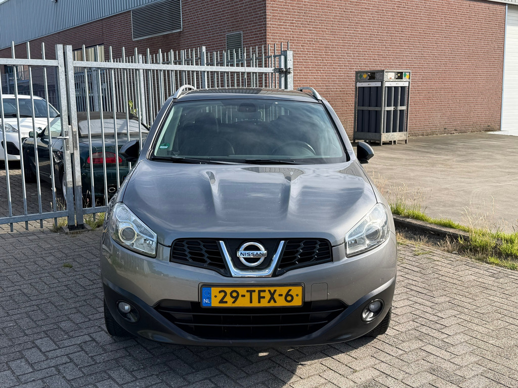 54338070-1.jpg