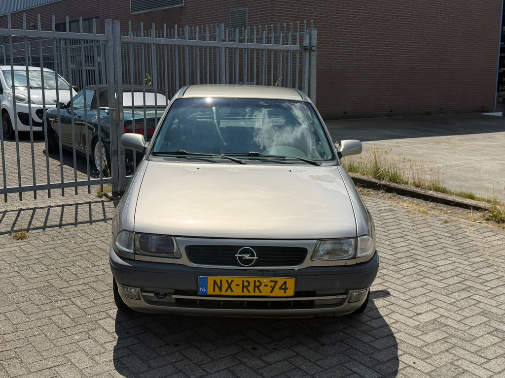 54688644-1.jpg